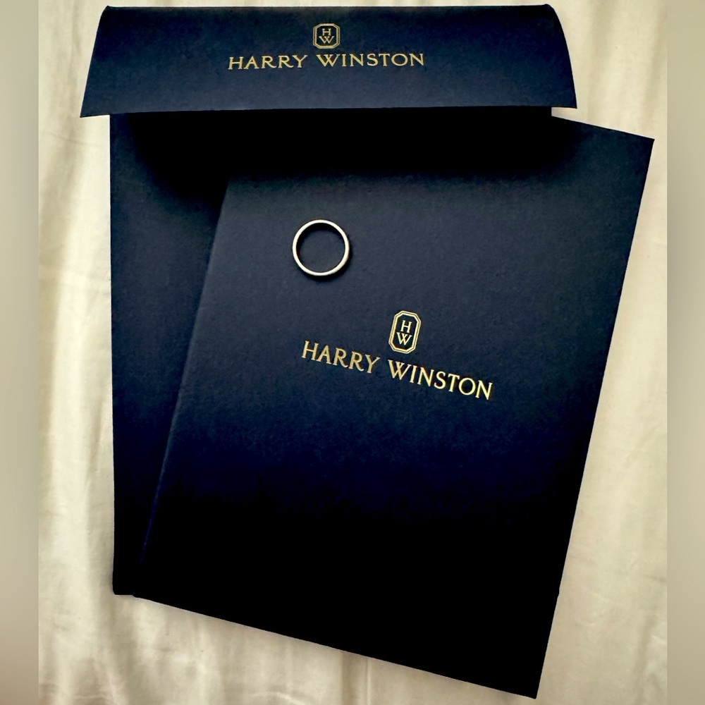 Harry Winston Wedding Band White Gold Single Diamond